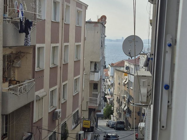 KONAK ALTINTAŞ MAH.ÜÇYOL METRO YAKINI SATILIK 3+1 DAIRE