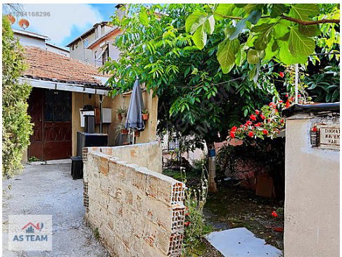 ÜSKÜDAR'DA YATIRIMLIK, TOKI'YE KOMŞU, BAHÇELI, MÜSTAKIL EV