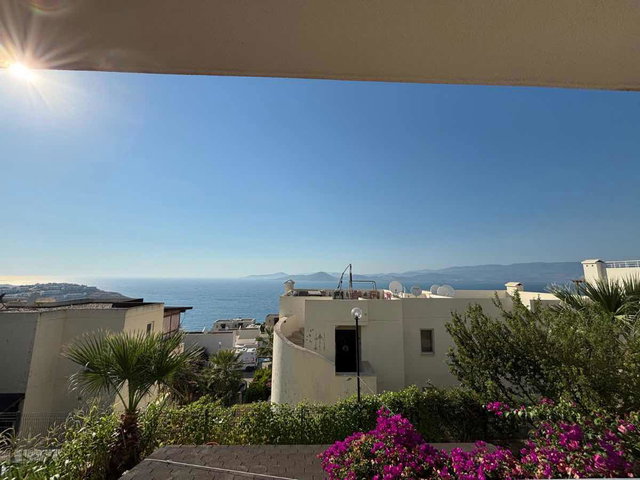 MILAS ROYAL HEIGHTS SİTESİNDE DENIZ MANZARALI SATILIK 2+1 DAIRE