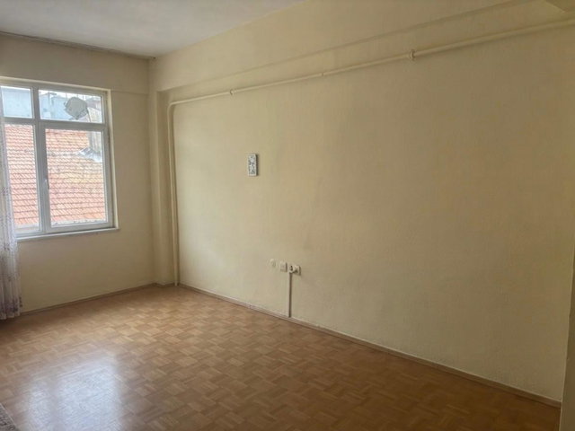 RE/MAX MAXIMUM'DAN İZMIT CEDIT MAHALLESI 2+1 SATILIK DAIRE