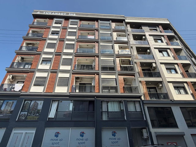 BORNOVA ERZENE’DE 2+1  SATILIK MASRAFSIZ DAIRE