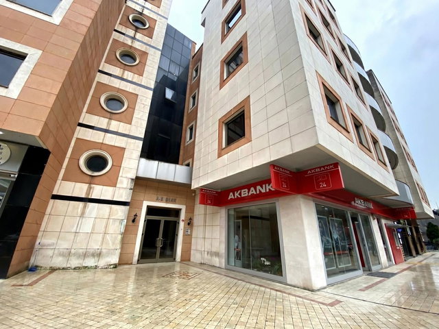 ACARSIZE ÇARŞI BLOKLARINDA KIRALIK 2+1