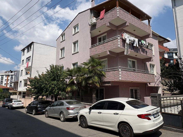 GEBZE MUSTAFAPAŞA'DA MERKEZ'E YÜRÜME 130 M² 2+1 SATILIK DAİRE