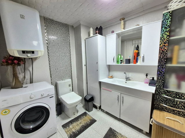 YEŞİLYURT ORDU CADDESİ ÜZERİNDE HASTANE YAKINI SATILIK LÜX DAİRE