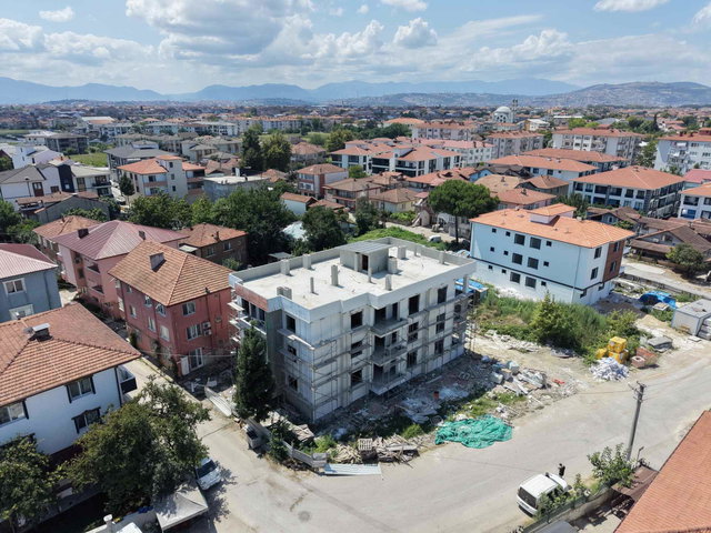DEVOĞLU’NDA SATILIK ARA KAT 2+1 DAİRE - BAHADIR EKER'DEN