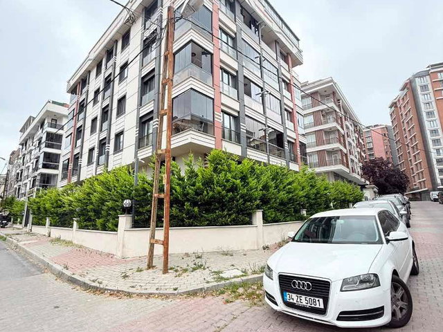 BEYLİKDÜZÜ KARACA LİFE 'DE EŞYALI KİRALIK DAİRE
