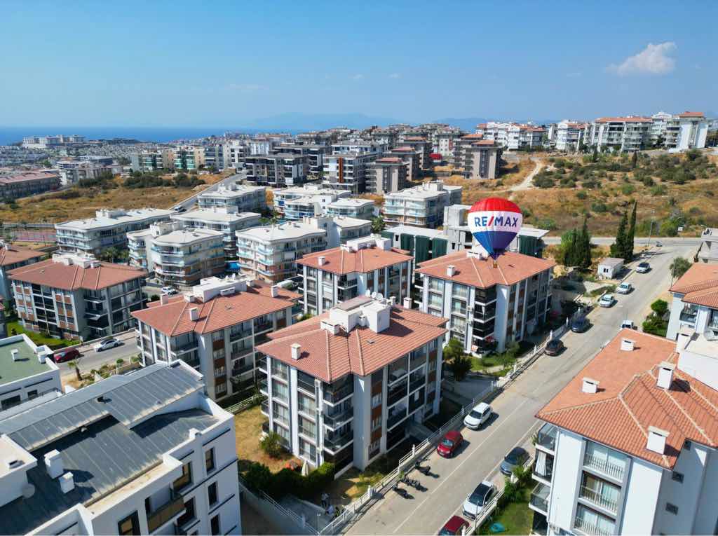 EGE BİRLİK SİTESİNDE ARAKAT 3+1 DAİRE