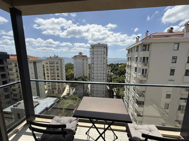 CADDEBOSTAN  KISMİ  DENİZ MANZARALI MUHTEŞEM 110M2 NET SATILIK 3+1 DAİRE