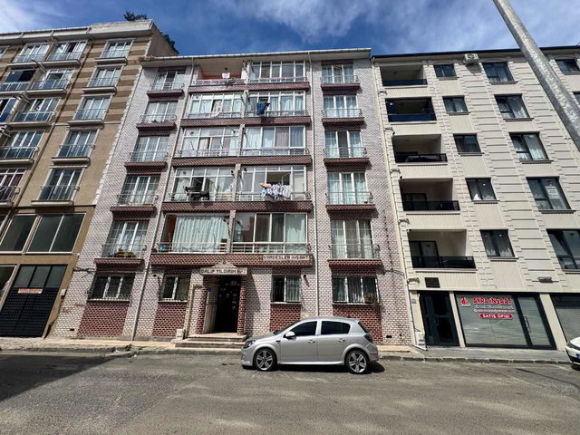 ÇORLU KAZIMİYE MAHALLESİ'NDE STAD YANINDA SATILIK 3+1 DAİRE