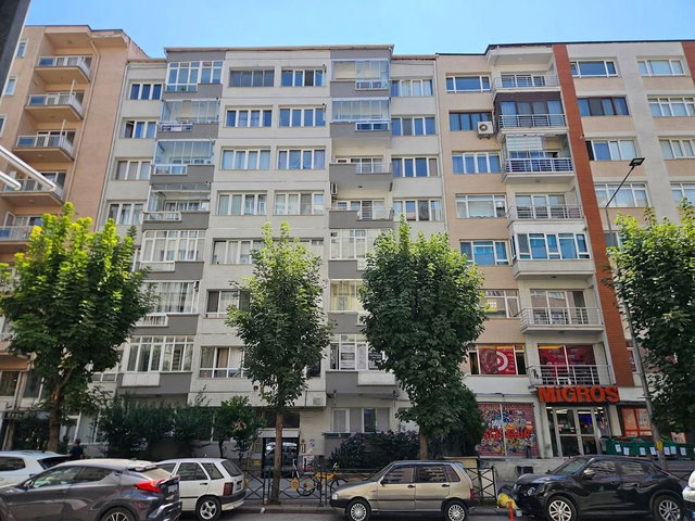 REMAX MOD'DAN KIZILCIKLI'DA ASANSÖRLÜ KİRALIK 2+1 DAİRE