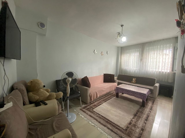 KİRAZLI METRO DİBİNDE 2+1 HİSSELİ DAİRE