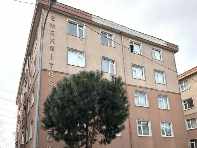 ÜMRANİYE ESENKENT MAH. EMEK SİTESİ 5+1 KİRALIK DAİRE