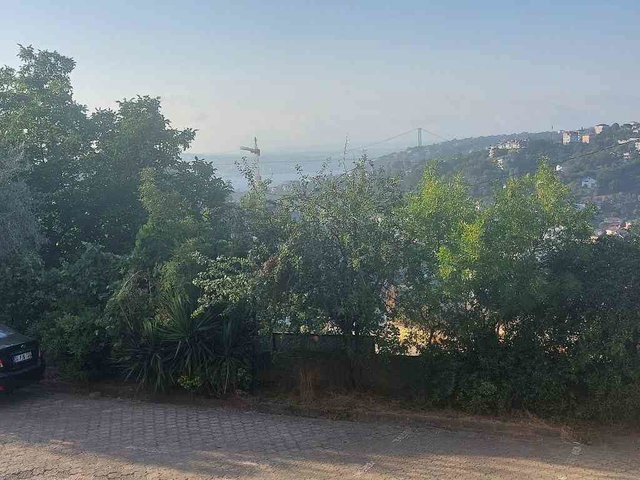 ÜSKÜDAR’DA SİTE İÇİNDE EŞYALI 3+1 KİRALIK DAİRE | 130 M² NET, DOĞALGAZ KOMBİ, BALKONLU