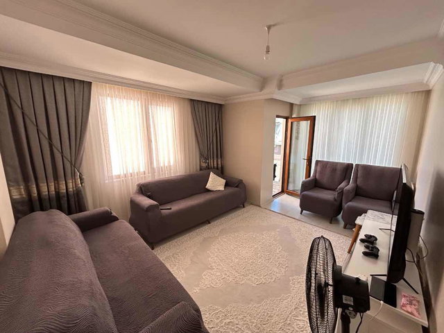 BAHÇELİEVLER ŞİRİNEVLER MH'SİNDE 5+2 175M2 FERAH SATILIK DUBLEX DAİRE