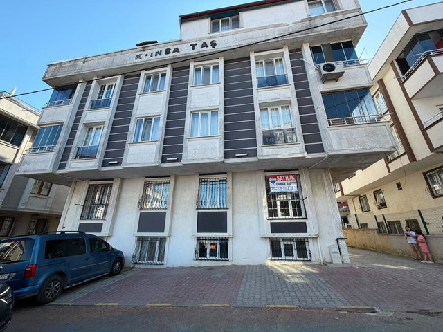 ARNAVUTKÖY HARAÇÇI GÖÇMENKENT'TE 3+2 TERS DUBLEKS 140 M2 NET