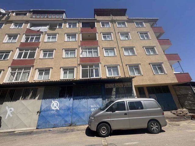 ATAŞEHİR YEDİTEPE ÜNİVERSİTESİNE 500 METRE 2+1 SATILIK DAİRE