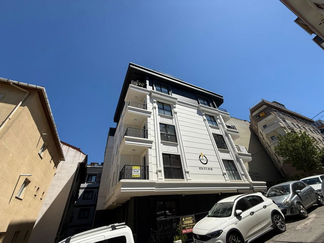 ÇEKMEKÖY MİMAR SİNAN’DA ARA KAT 2+1 SIFIR KIRALIK DAIRE