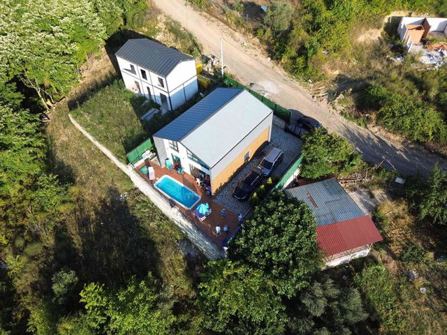GÖLCÜK’TE 2022 YAPIMI, 200 M² BRÜT EŞYALI 3+2 VİLLA | KREDİYE UYGUN