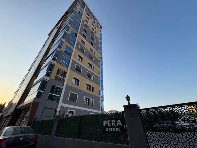 ÖRNEKKÖY'DE SİTE İÇİ EBEVEYN BANYOLU GENİŞ 3+1 KİRALIK DAİRE