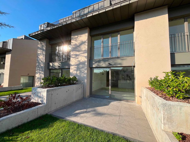 KUZEYBÜKÜ ZEKERİYAKÖYDE KİRALIK 4+1 VİLLA