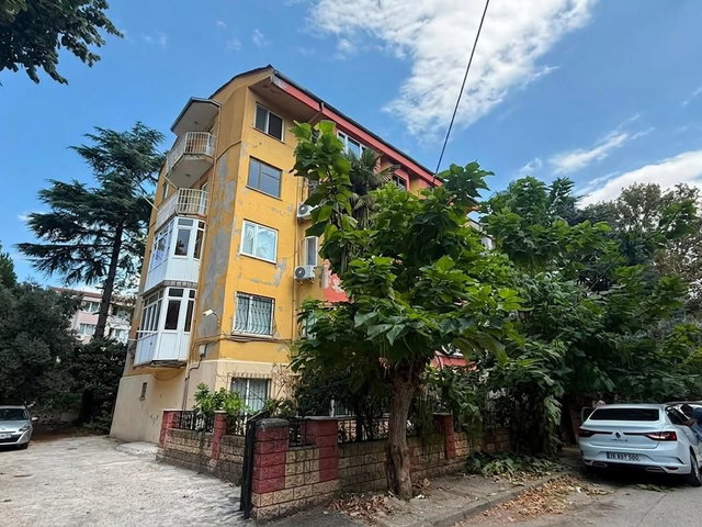 REMAX BEYAZ SOĞUKKUYU GENIŞ 3 + 1 KIRALIK DAIRE