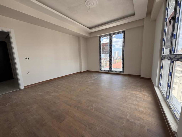KARTAL HÜRRIYET MAH SATILIK 2+1 METROYA 5 DAKİKA