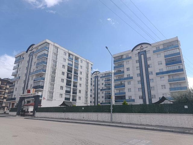 REMAX ARTIS'DEN HILALKENT'DE SATILIK 3+1 DAIRE