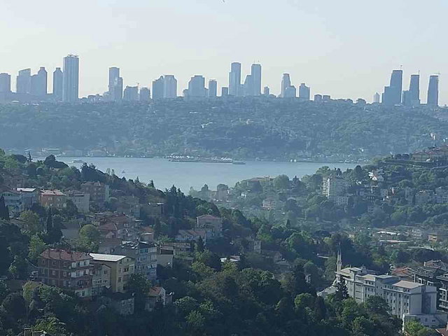 ÜSKÜDAR’DA GÜNEY-BATI CEPHELİ 3+1 | 125 M² NET | BALKONLU | BOŞ & EŞYASIZ