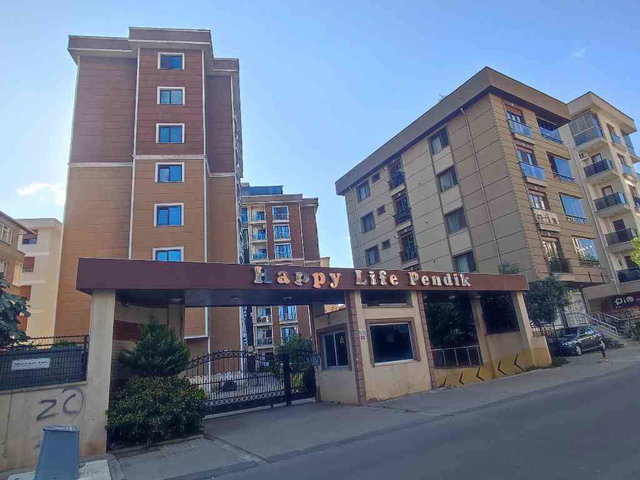 PENDİK YENİ MAH'DE AİLE  YAŞAMI SİTEDE GENİŞ  FIRSAT SATILIK 2+1 DAİRE