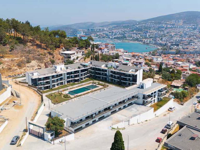 KUŞADASI’NDA SIFIR 2+1 | YERDEN ISITMALI | 2 BANYO | BALKONLU ARAKAT DAİRE