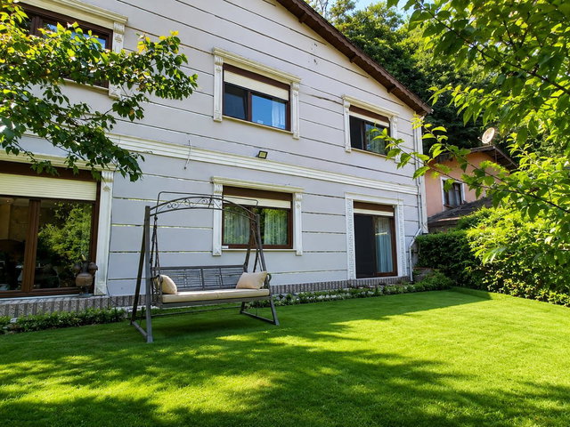 TARABYA'DA 5+1 EŞYALI / EŞYASIZ | 360 M² NET | 4 CEPHE | ÖZEL BAHÇE ALANLI KİRALIK MÜSTAKİL VİLLA