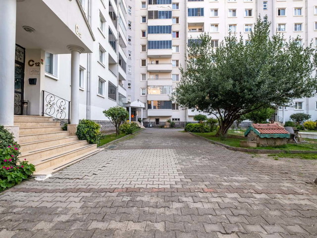 REMAX ADVANTAGE'N 100.YIL METRO YANI MERKEZİ KONUM SATILIK 4+1