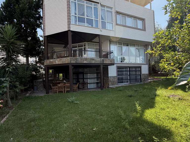 ADANA ÇUKUROVA’DA SİTE İÇİNDE 660 M² BRÜT, 8+2, 3 KATLI LÜKS VİLLA | 4 BANYO