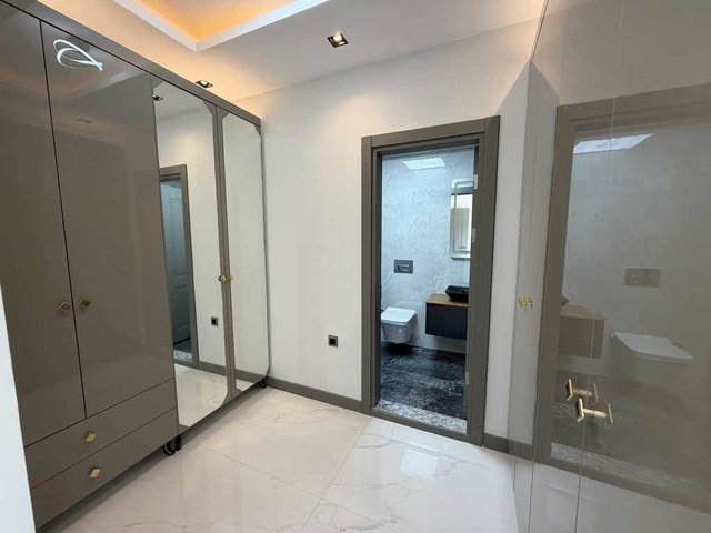 BAŞİSKELE YENİKÖY 4+1 SATILIK VİLLA