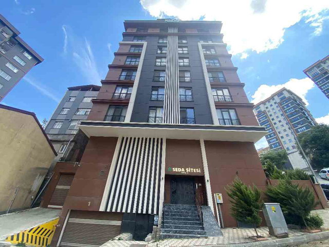 ALİBEYKÖY'DE SİTEİÇİ 3 YAŞINDA SATILIK ARA KAT DAİRE