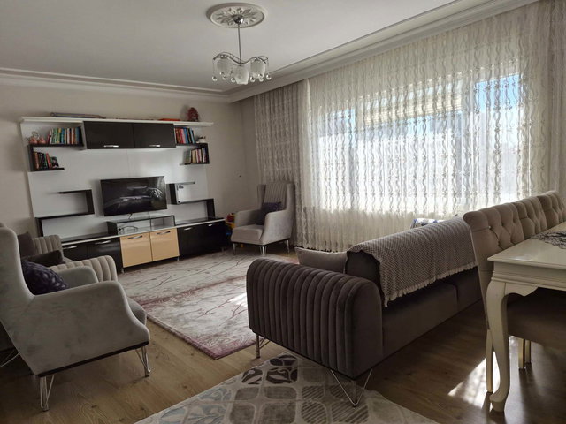YENİMAHALLE SERHAT OTOPARKLI FERAH 3+1 DAIRE