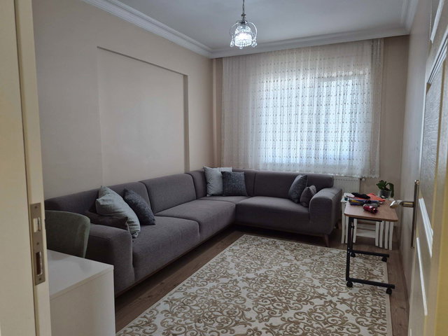 YENİMAHALLE SERHAT OTOPARKLI FERAH 3+1 DAIRE