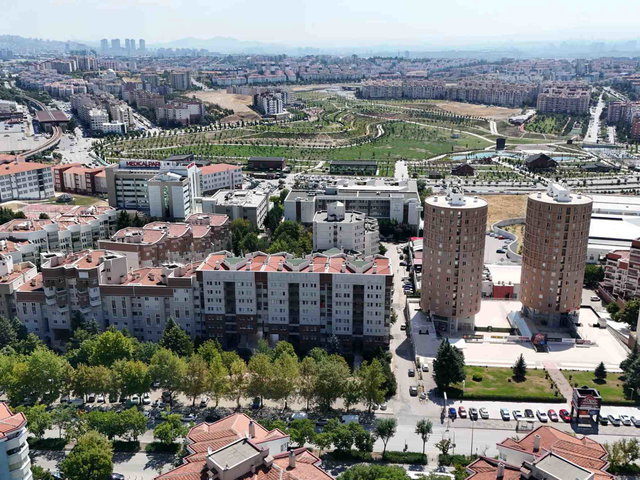 EMEKEVLER 92 DE ARA KAT ÖNÜ AÇIK MANZARALI 4+1