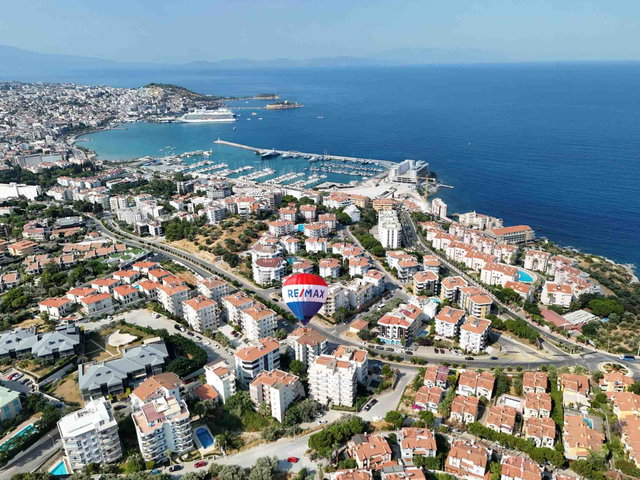 KUŞADASI TÜRKMEN MH, MARİNA BÖLGESİ, DENİZ MANZARALI 2+1 DUBLEKS DAIRE