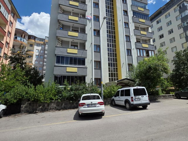 REMAX İLKE'DEN KAYAKYOLUN'DA 4+1 SATILIK GENİŞ DAİRE