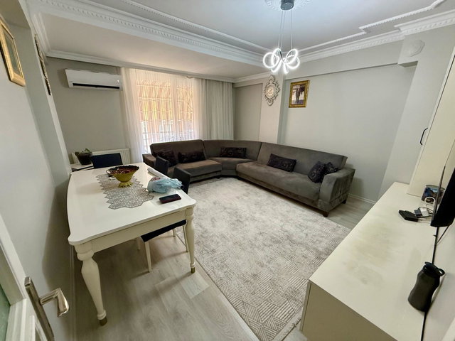 ESENYURT MEHTERÇEŞME MAHALLESİNDE 200 M² FERAH 4+2 DUBLEKS