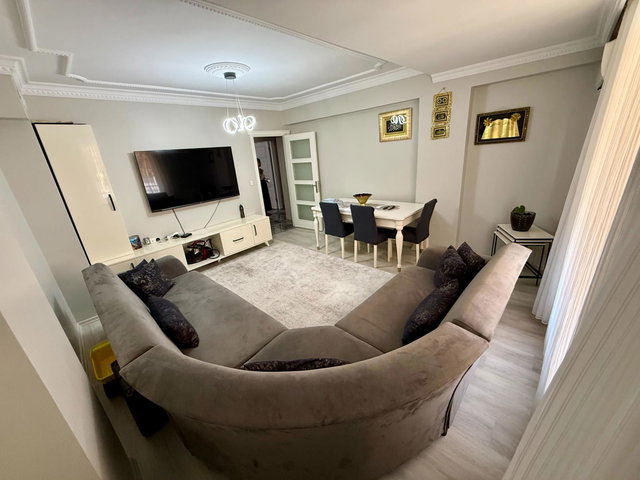 ESENYURT MEHTERÇEŞME MAHALLESİNDE 200 M² FERAH 4+2 DUBLEKS