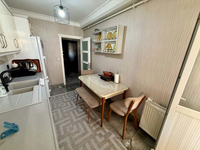 ESENYURT MEHTERÇEŞME MAHALLESİNDE 200 M² FERAH 4+2 DUBLEKS