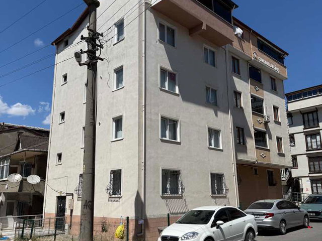 GEBZE GÜZELLER MAHALLESI’NDE KULLANIŞLI 3,5+1 DUBLEKS DAIRE