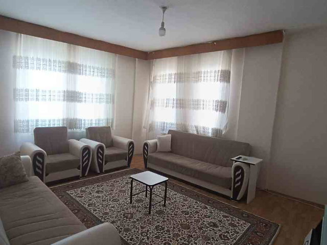 MERKEZDE EŞYALI 2+1 KİRALIK DAİRE