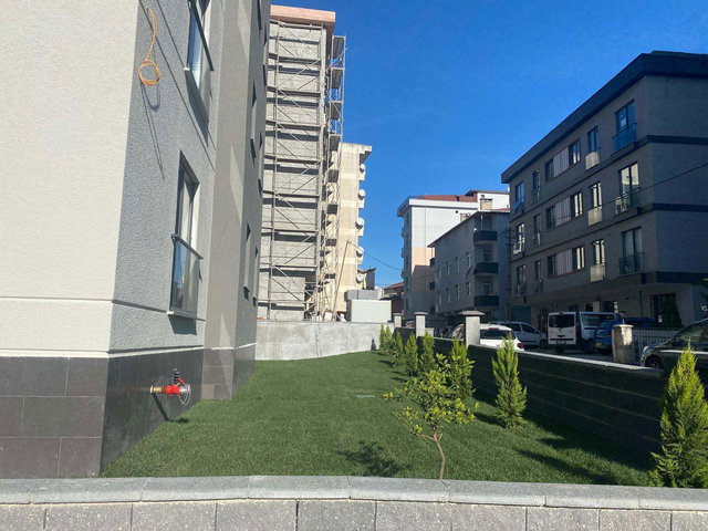 KARTAL KARLIKTEPEDE SIFIR BINADA FERAH 2+1 SATILIK DAIRE