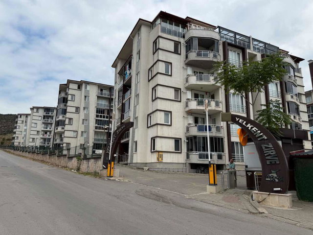 YELKENT ZİRVE EVLERİNDE SATILIK 3+1 MASRAFSIZ DAİRE
