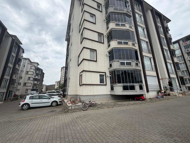 YELKENT ZİRVE EVLERİNDE SATILIK 3+1 MASRAFSIZ DAİRE