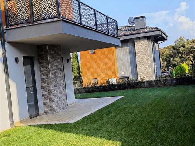 ŞİLE KIZILCA KÖY HASBAHÇE VİLLALARIN'DA SATILIK 3+1 VİLLA