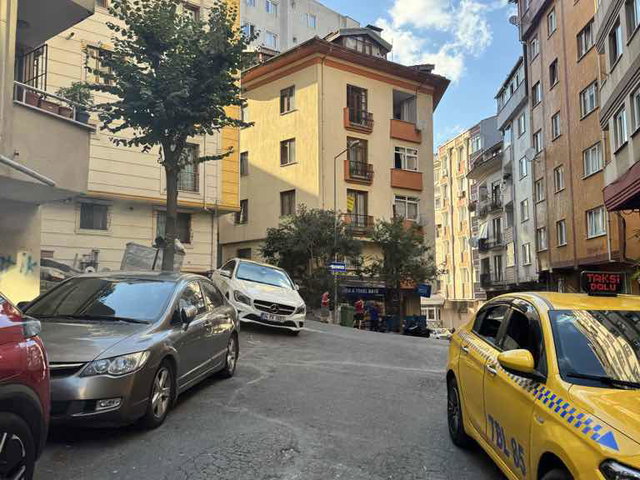 ŞİŞLİ’DE YATIRIMLIK! 1+1, KİRACILI VE KREDİYE UYGUN DAİRE